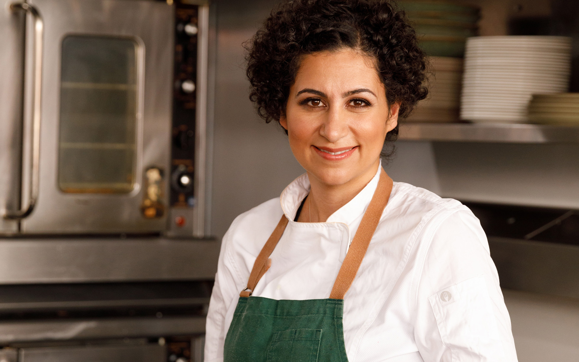 Portrait of Reem Assil.