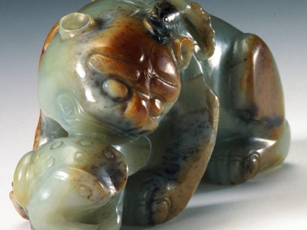 Tiger with five poisons, 1800s. China. Qing dynasty (1644-1911). Nephrite. Asian Art Museum, The Avery Brundage Collection, B60J352. Photograph © Asian Art Museum of San Francisco.